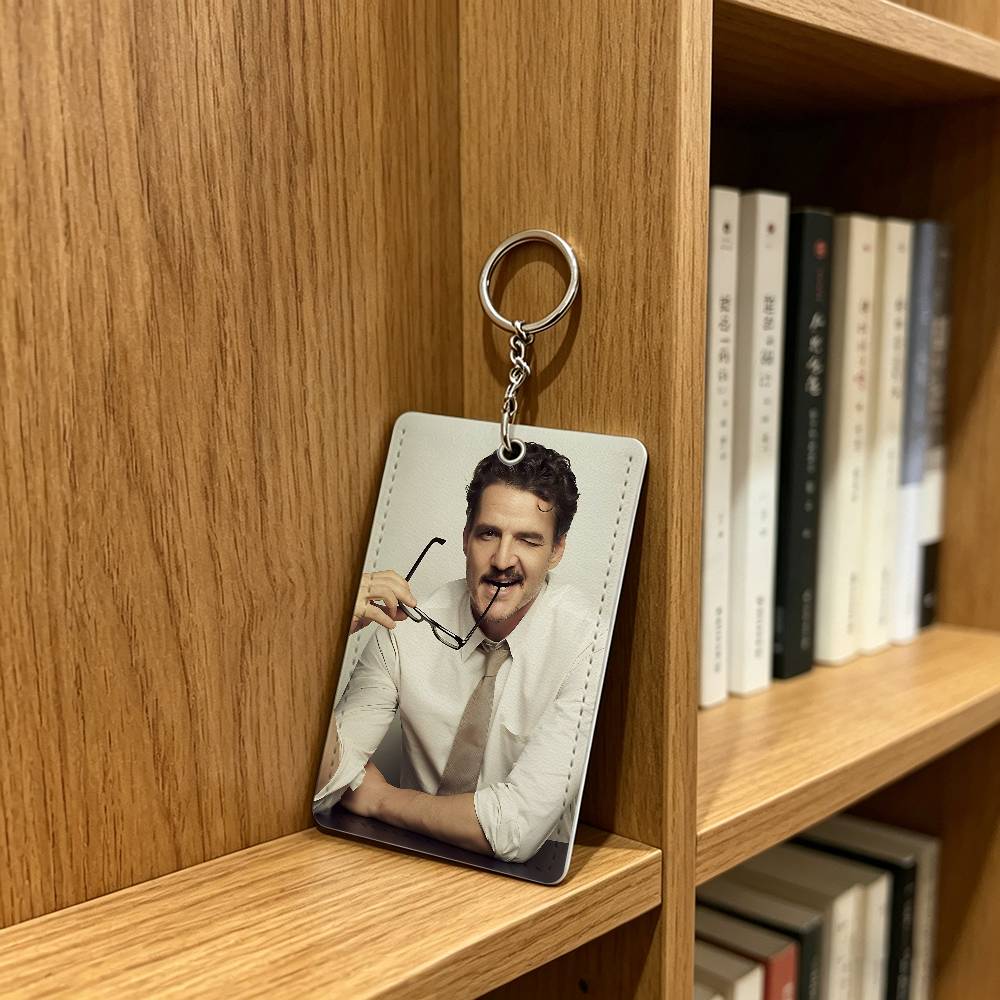 Cool Actor P-Pedro Pascal Card - Lanyard Badge Holder avis et prix
