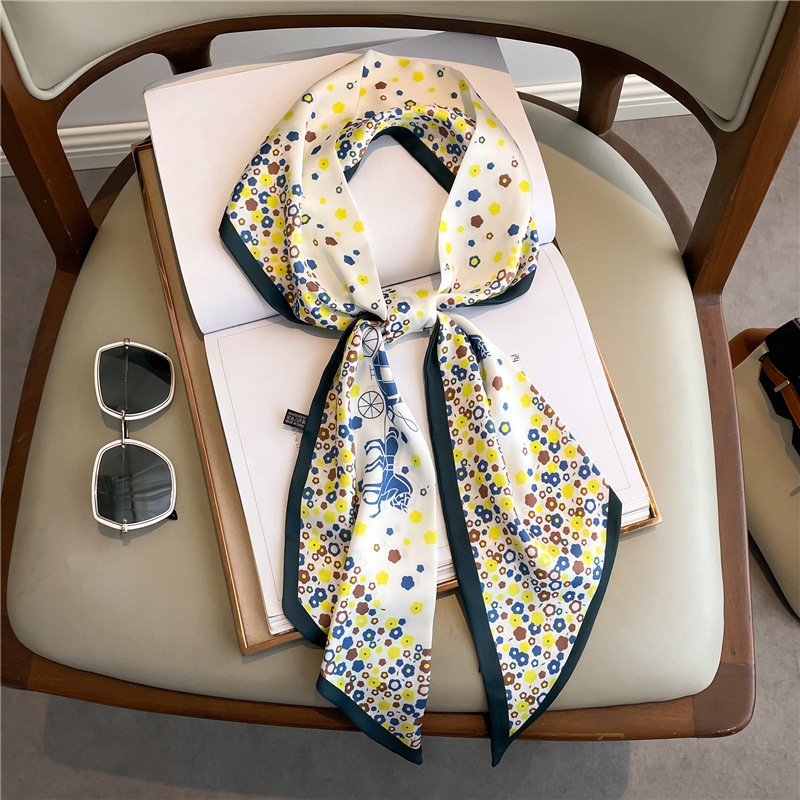 Fashion Print Long Silk Scarf  - Ascot Neck Scarf avis et prix