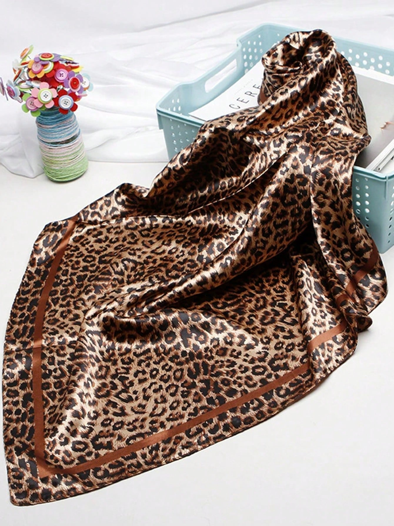 90cm Leopard Print Neckerchief - Silk Neck Scarf avis et prix