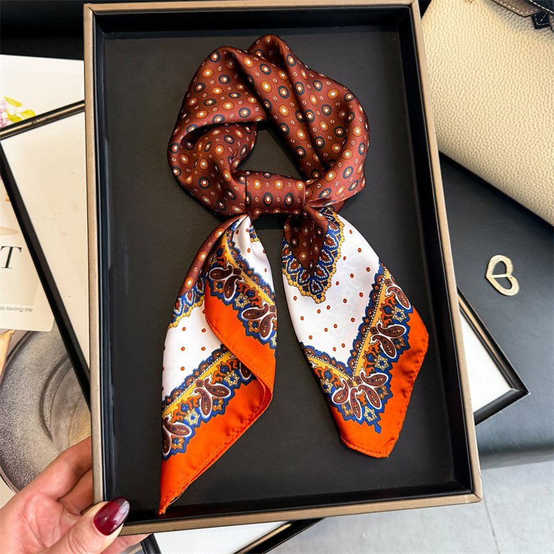 New Design Dot Paisley Print S - Silk Neck Scarf avis et prix